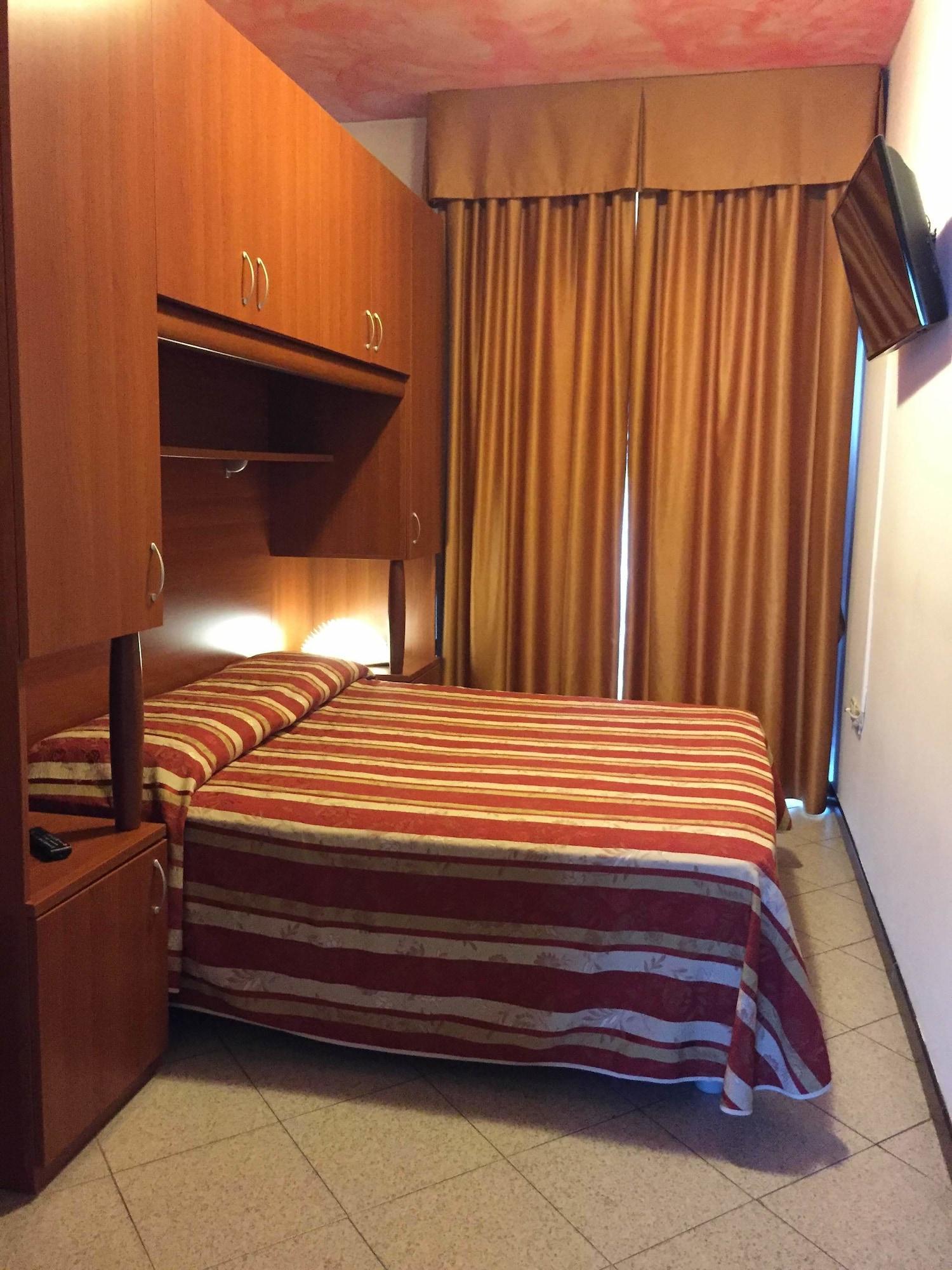 Hotel Storione リド・ディ・イエゾロ エクステリア 写真