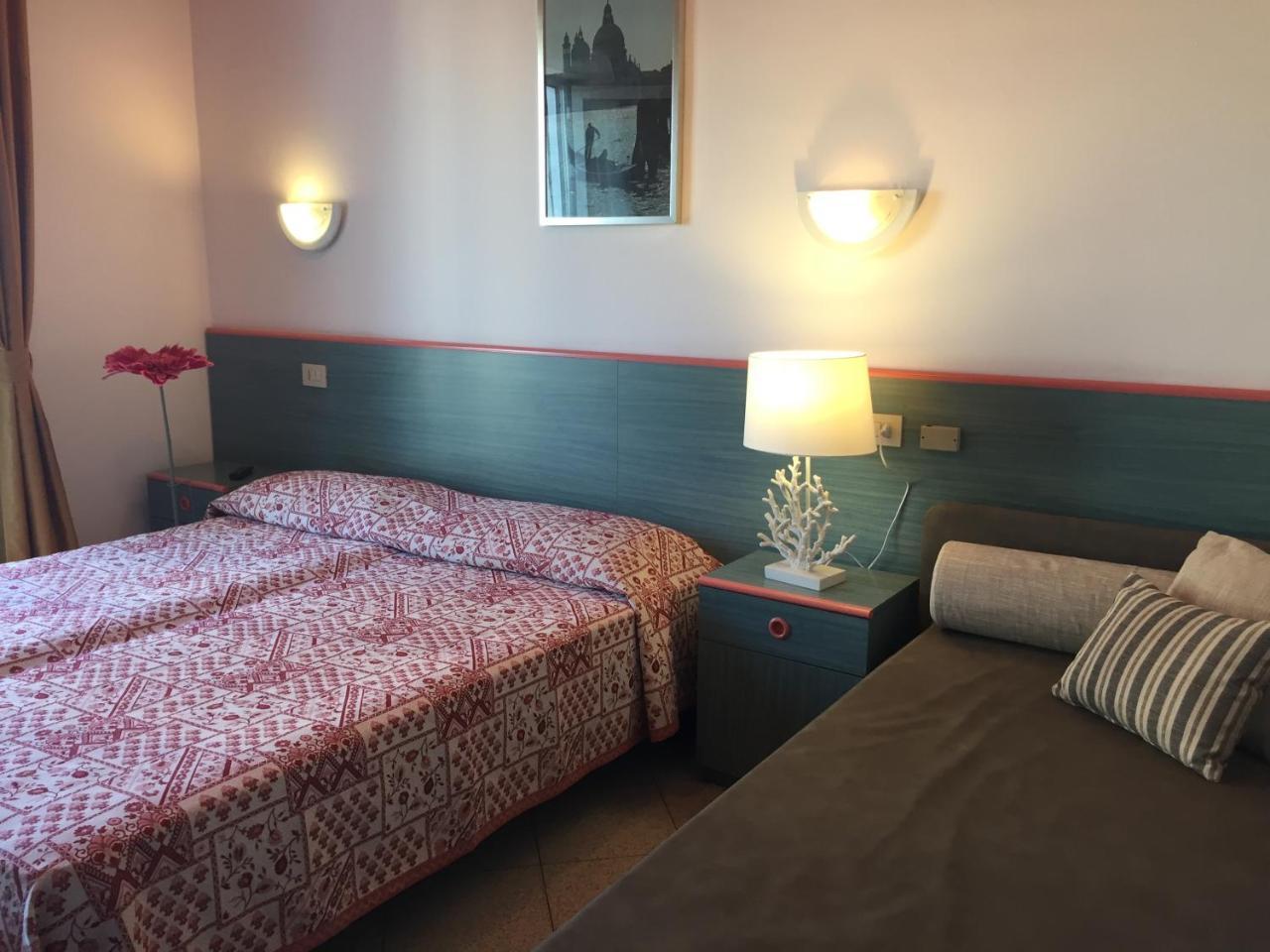 Hotel Storione リド・ディ・イエゾロ エクステリア 写真